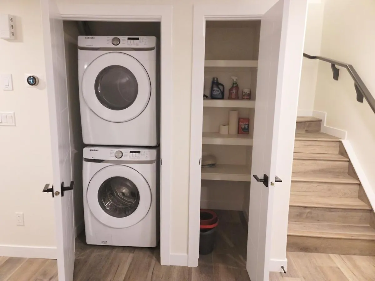 Lovely Modern 2 Bedroom Basement Suite Edmonton 0*,  Canada